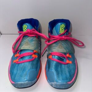Nike Kyrie 6 Sz 4 Youth Pre-owned. CZ4686-409.